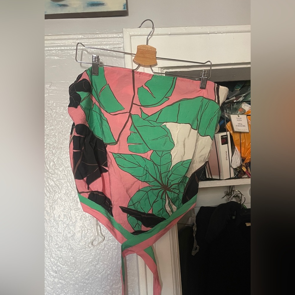 Tropical Leaf Print Top